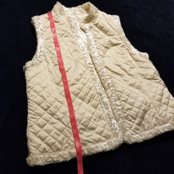 Winter White Reversible Faux Persian Lamb … - Picture 6 of 10